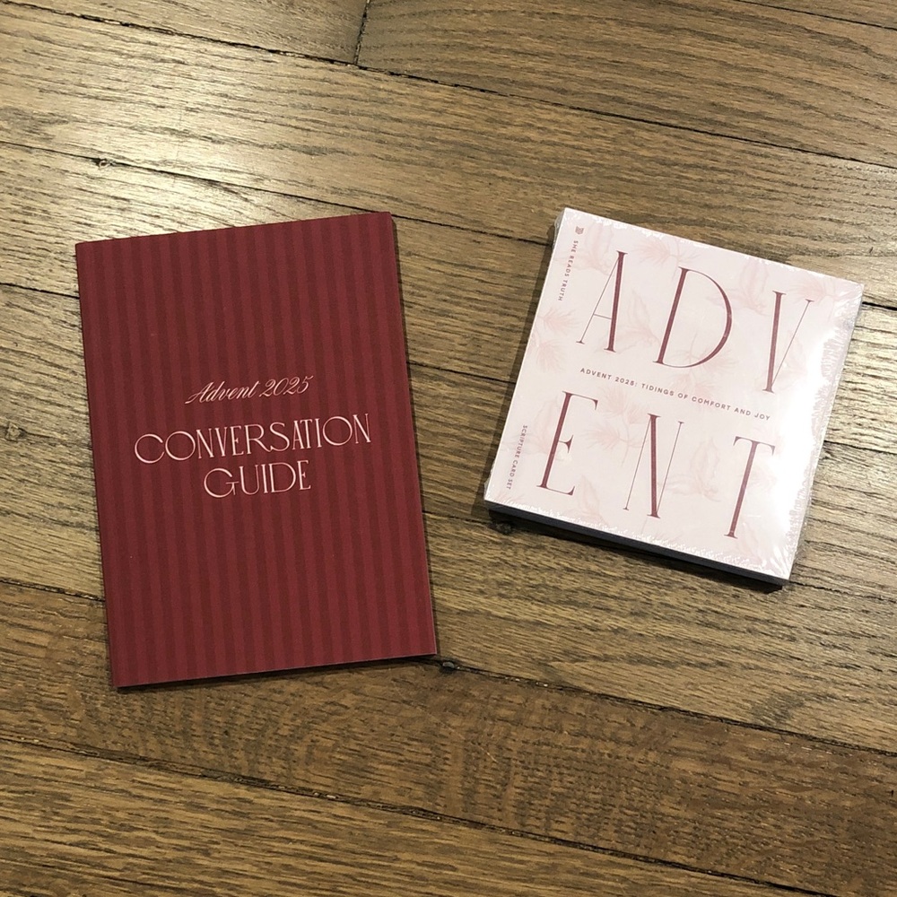 She Reads Truth Advent 2025 Conversation Guide and NWT Advent Card Set